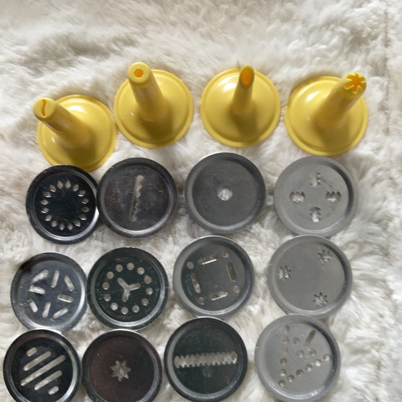 Vintage VillaWare professional cookie press - Picture 5 of 7